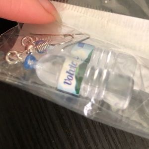 3/$25 NWT Volvic Water bottle Earrings